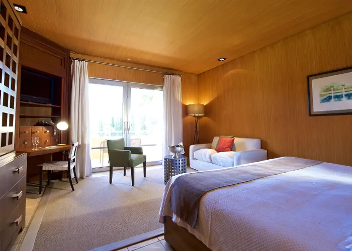 Rio Real Golf & מלון